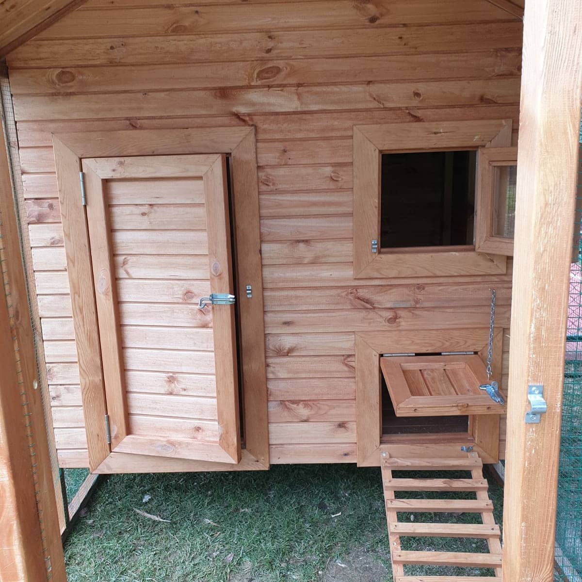 Ahşap Tavuk Kümesi 0618 - Görsel 2